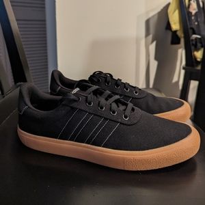 Addidas Vulc Raid3r skateboard shoes